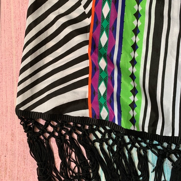 Bisou bisou fringe flowy tank top - Picture 4 of 9